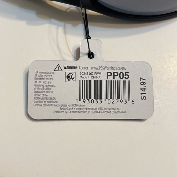 Foster Grant Ironman sunglasses Impact & scratch resistant lens 100% UVA UVB NWT - Picture 5 of 7